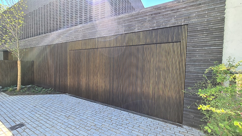 AquaLOCK Door