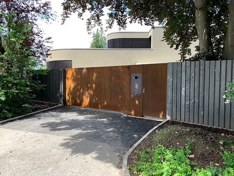AquaLOCK Door